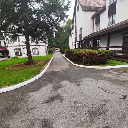 Owr Relax - Polozony Blisko Atrakcji Turystycznych Szczytna