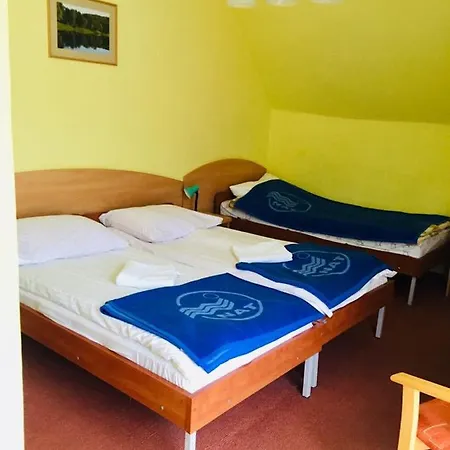 Owr Relax - Polozony Blisko Atrakcji Turystycznych Üdülőközpont Szczytna